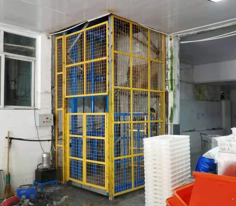 导轨式升降货梯